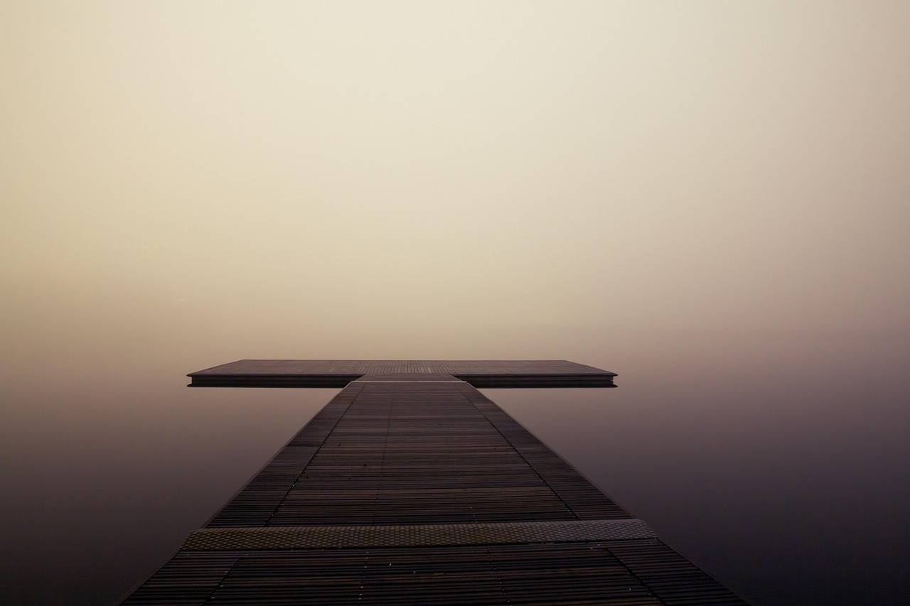 entdecken sie die bedeutung und die verschiedenen facetten der leere in unserer modernen welt. tauchen sie ein in philosophische perspektiven, emotionale erfahrungen und die suche nach sinn in einem leer scheinenden raum.